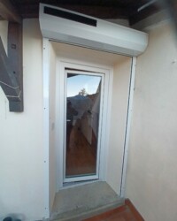 SARL Johan Imbert : pose et réalisation de menuiserie, pergolas, fenêtres, portes d’entrée et de garage, terrasses en bois, portails et clôtures à Lentilly et autour de Lyon, made in France.