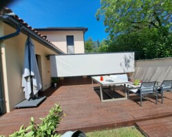 SARL Johan Imbert : pose et réalisation de menuiserie, pergolas, fenêtres, portes d’entrée et de garage, terrasses en bois, portails et clôtures à Lentilly et autour de Lyon, made in France.