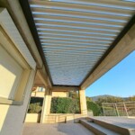 SARL Johan Imbert : pose et réalisation de menuiserie, pergolas, fenêtres, portes d’entrée et de garage, terrasses en bois, portails et clôtures à Lentilly et autour de Lyon, made in France.